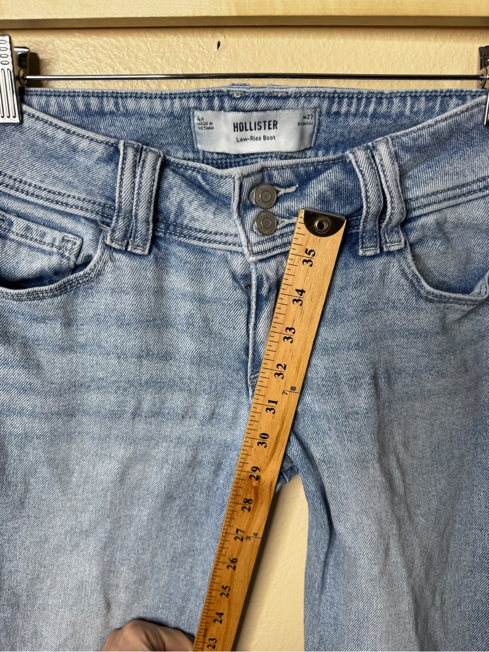 Hollister Womens W27 Regular Low Rise Bootcut Jeans Light Wash Y2K - Picture 3 of 6